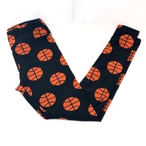 LULAROE ONE SIZE LEGGINGS 🏀 BASKETBALL THEME NWT
